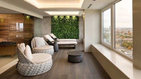 Sauna, body treatments, aromatherapy, Swedish massages, sports massages. Radisson Blu Hotel Olumpia