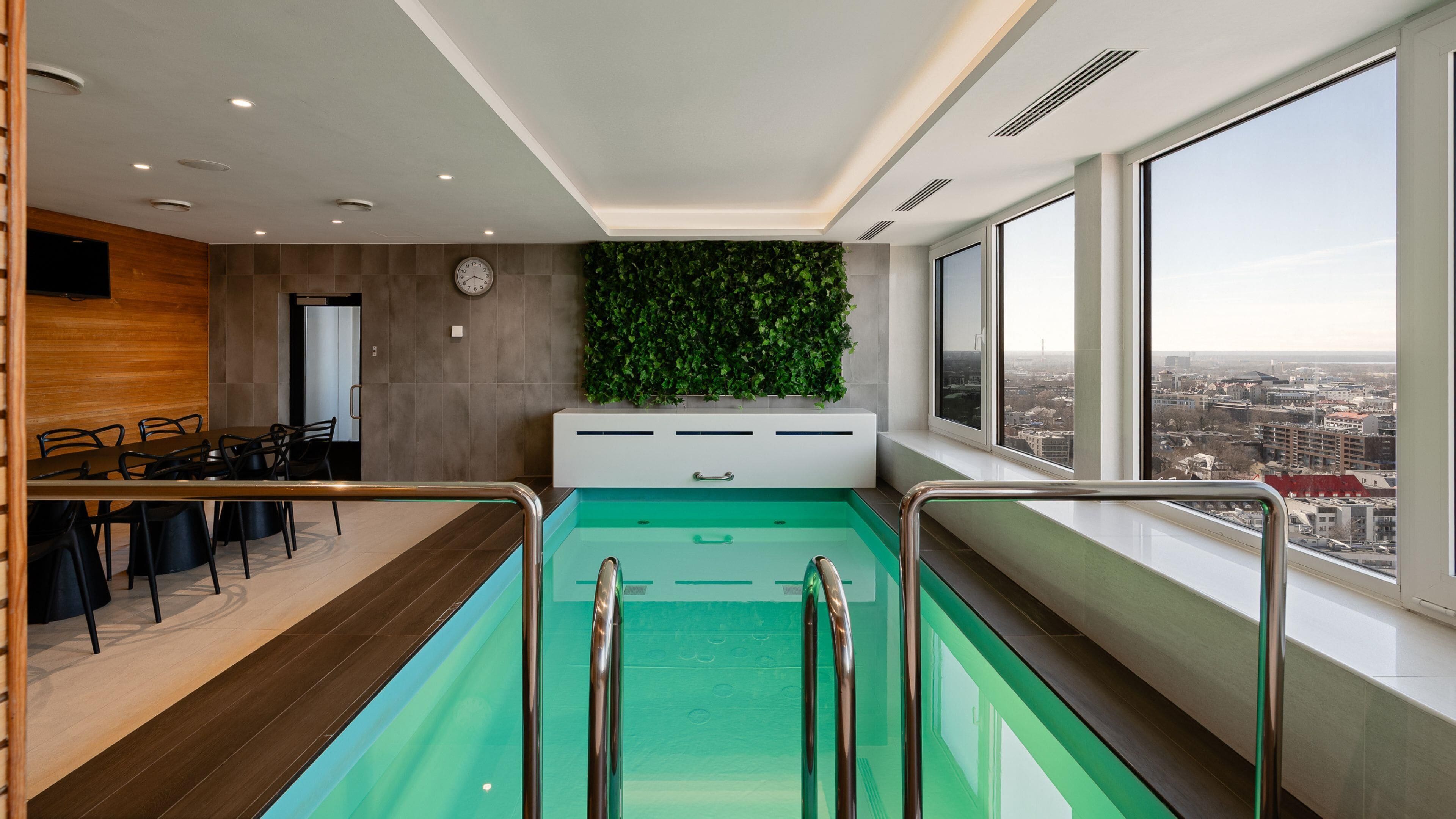 Een sauna, lichaamsbehandelingen, aromatherapie, Zweedse massages