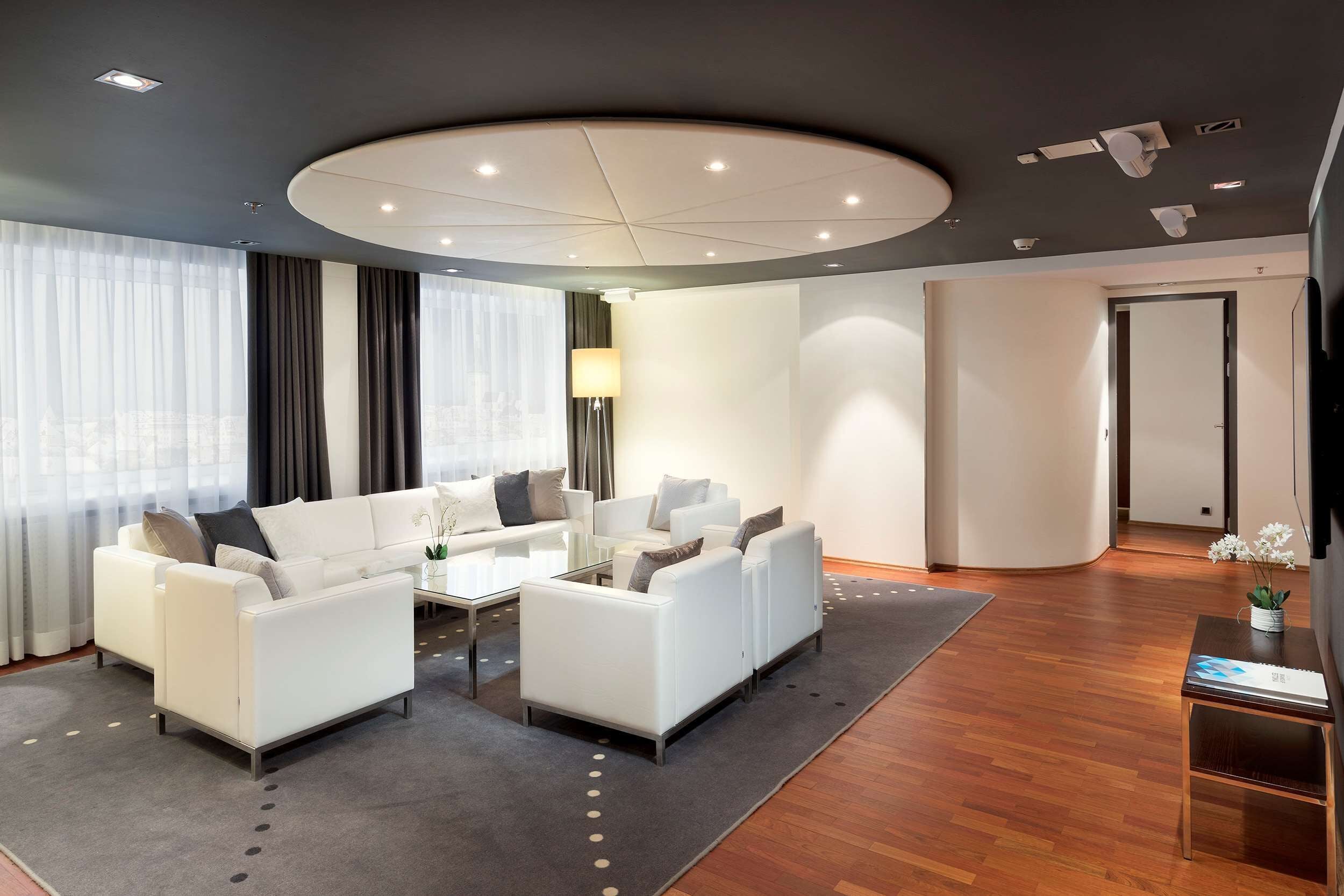 1 bedroom, hypo-allergenic bedding, in-room safe, desk