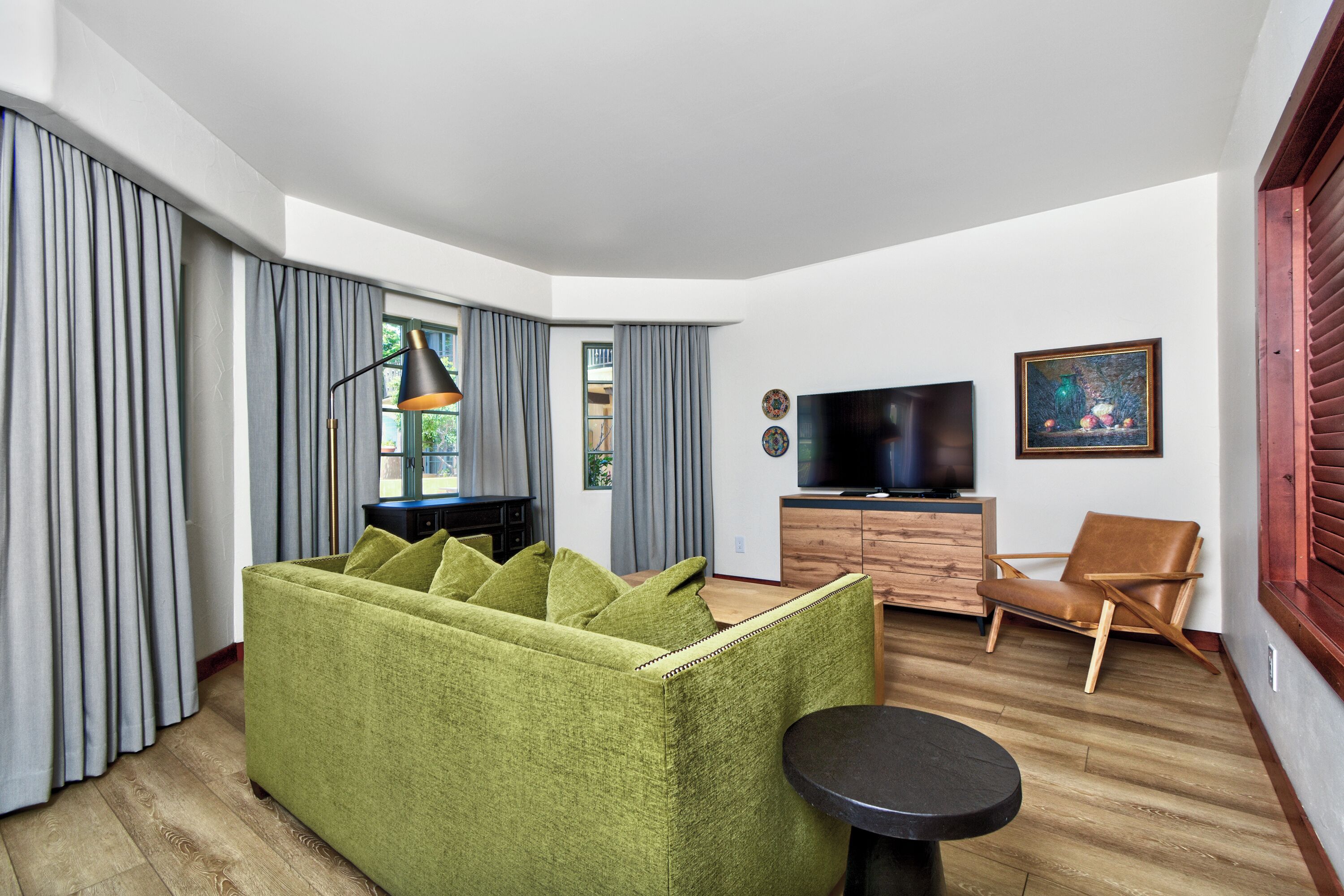 grand studio suite, 2 queen beds | 1 bedroom, premium bedding, minibar, in-room safe