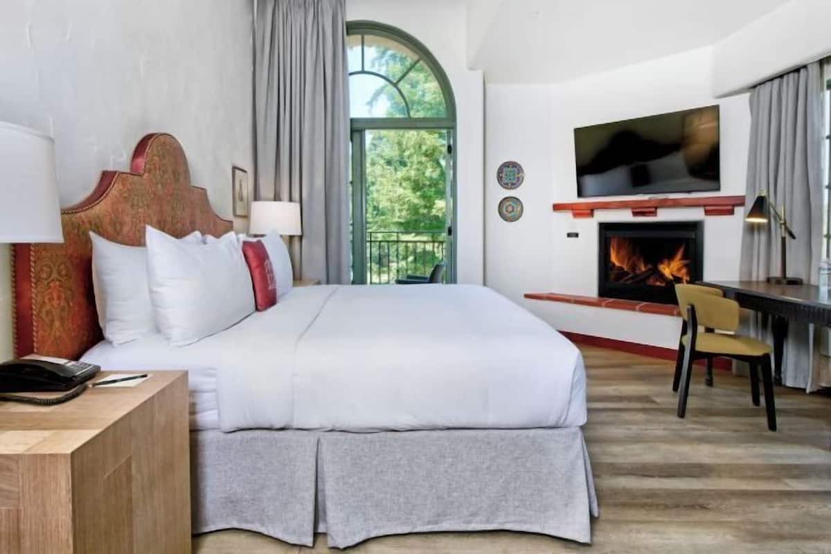 1 dormitorio, ropa de cama de alta calidad, minibar y caja fuerte