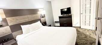 MainStay Suites Madison Airport