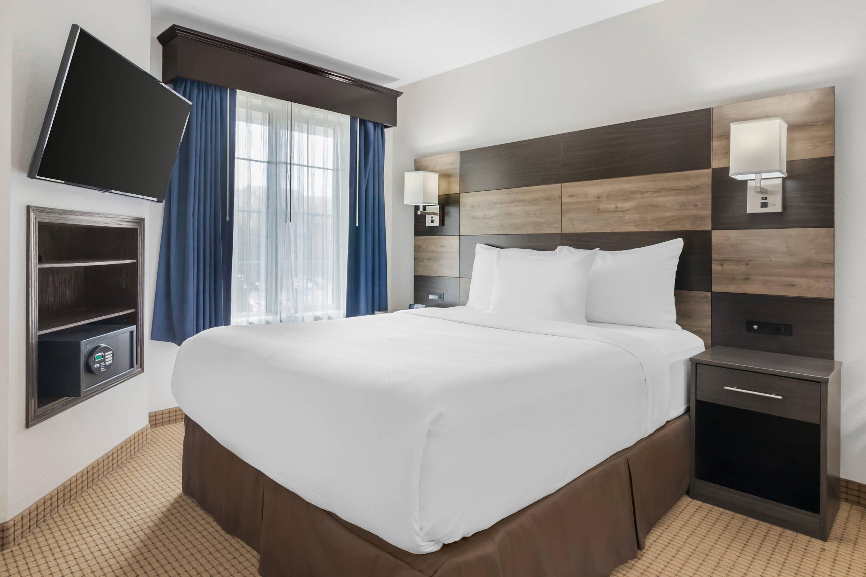 Photo - MainStay Suites Madison Airport