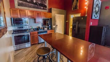 1 bedroom, in-room safe, desk, laptop workspace