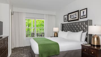 2 bedrooms, in-room safe, iron/ironing board, free WiFi