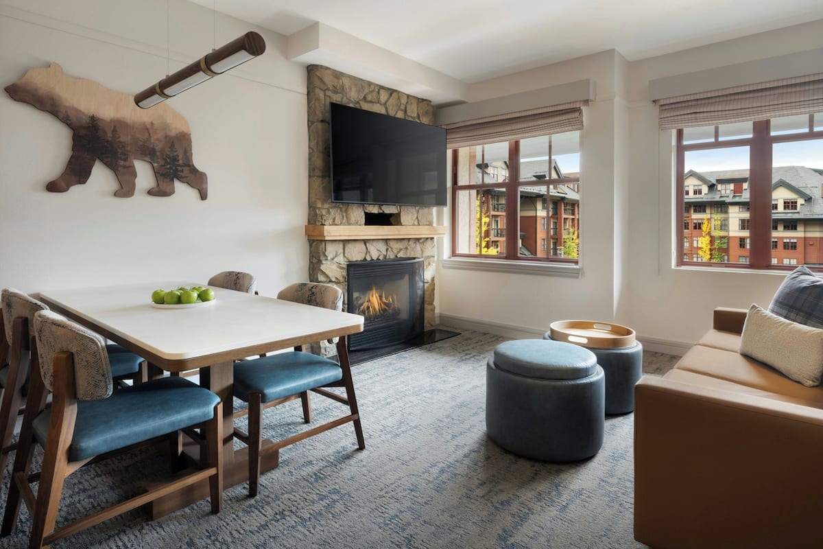 Villa, 1 Bedroom, Fireplace (B) | Living area | 36-inch flat-screen TV with satellite channels