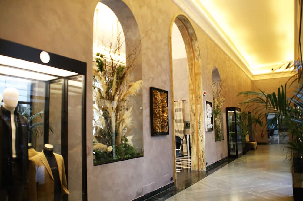 TH Roma - Carpegna Palace
