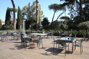 Food court - TH Roma - Carpegna Palace (Rome)