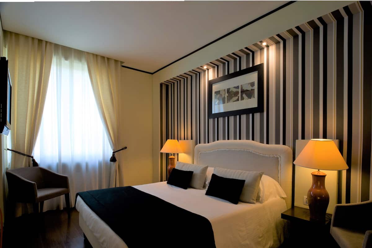 1 bedroom, minibar, in-room safe, desk
