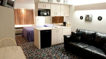 Pillowtop-bedden, verduisterende gordijnen, gratis wifi, beddengoed