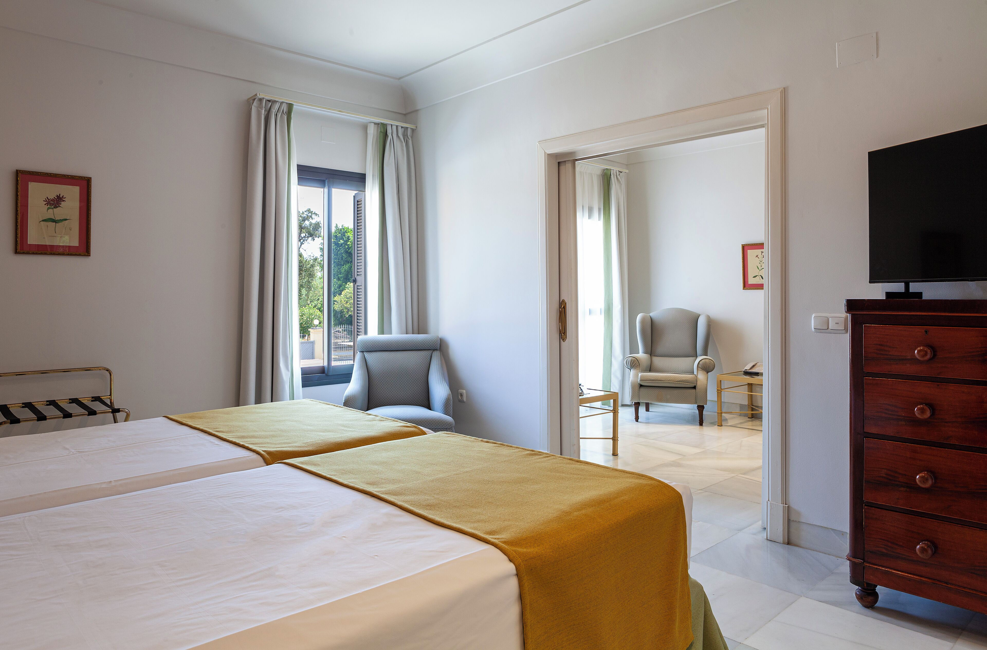 Premium bedding, memory foam beds, free minibar, in-room safe