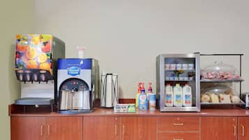 Free daily continental breakfast