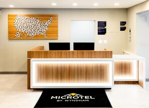 Lobby - Microtel Inn & Suites by Wyndham Wellsville (Wellsville)
