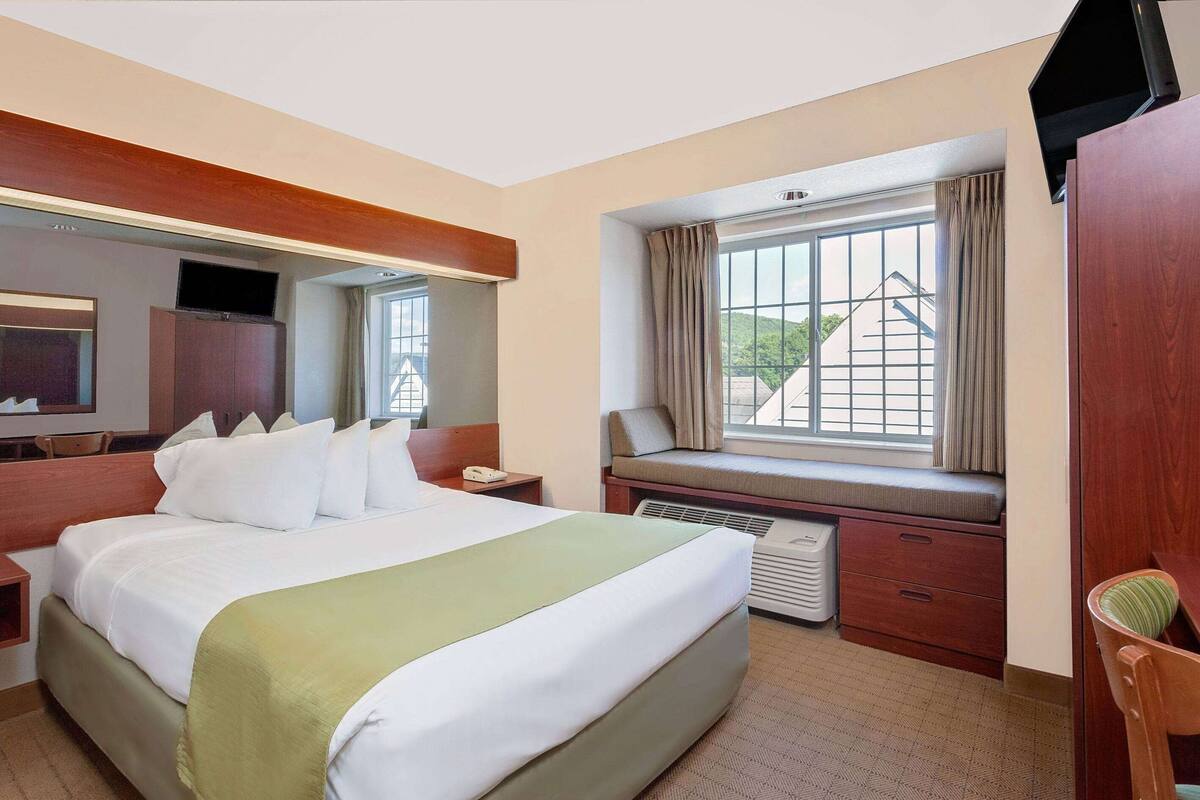 premium bedding, desk, iron/ironing board, free cots/infant beds