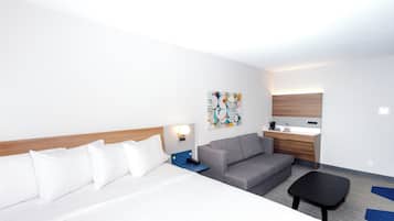 Studio Suite, 1 Katil Raja (King), Non Smoking | Ruang tamu | TV skrin rata