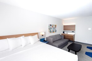 Premium bedding, desk, iron/ironing board, free cots/infant beds - Microtel Inn & Suites by Wyndham Wellsville (Wellsville)