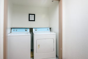 Laundry room - Motel 6 Sycamore, IL (Sycamore)