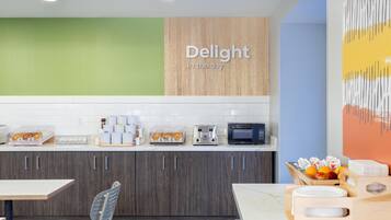 Free daily continental breakfast