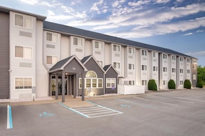 Exterior - Spark by Hilton Clarion (Clarion)
