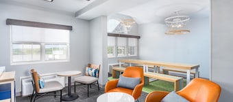 Spark by Hilton Clarion