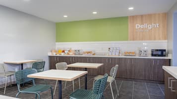 Free daily continental breakfast