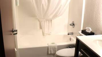 Standard Room, 2 Queen Beds, Non Smoking | Bathroom