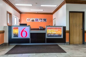 Reception - Motel 6 Indianapolis, IN - Southport (Indianapolis)