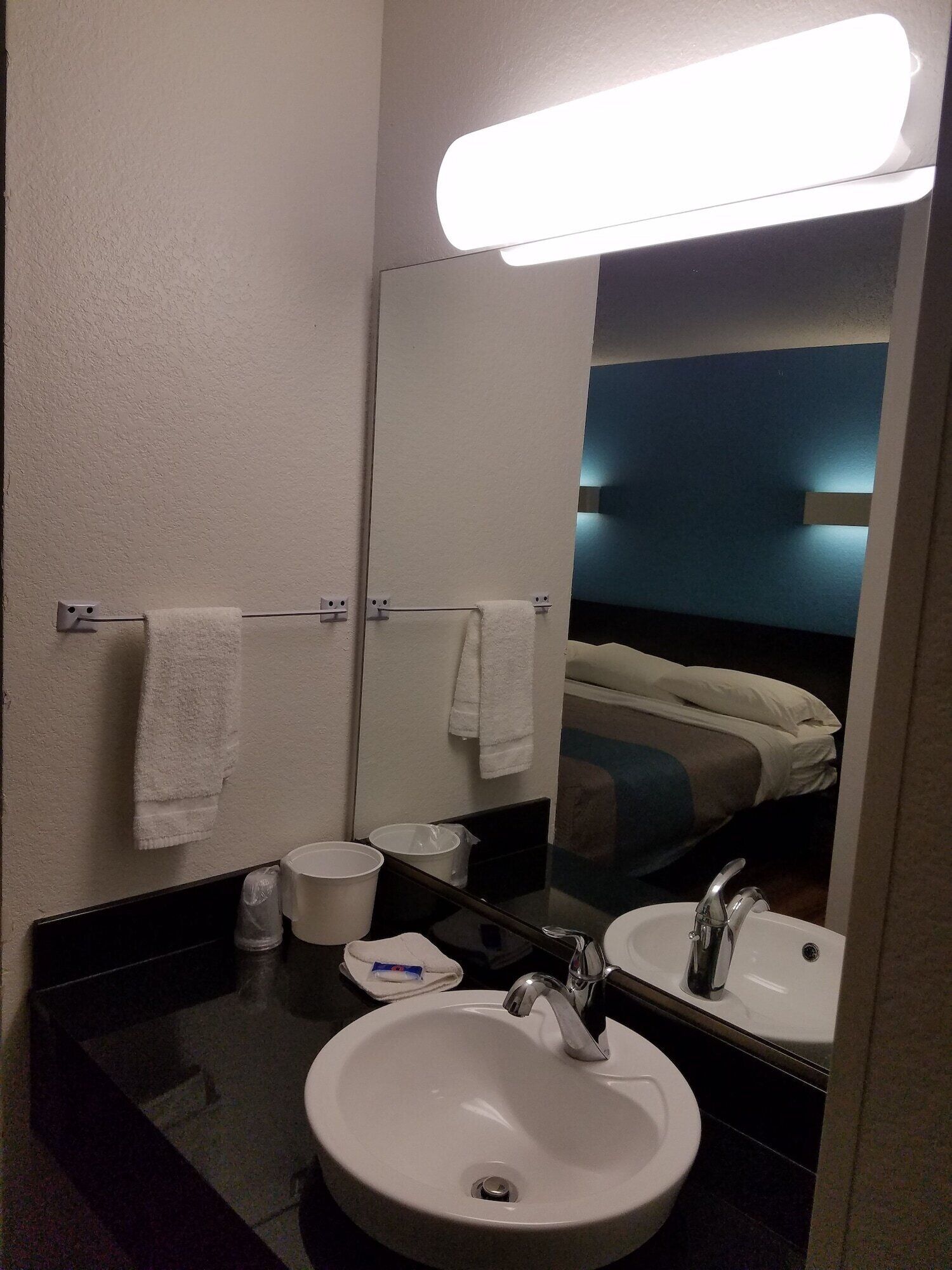 Photo - Motel 6-Indianapolis, IN - Southport