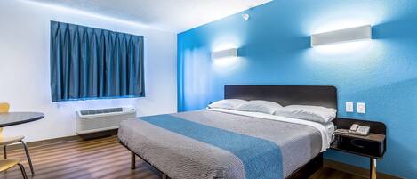 Free cots/infant beds, rollaway beds, free WiFi, bed sheets