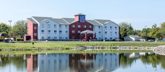 Motel 6 Indianapolis, IN - Southport