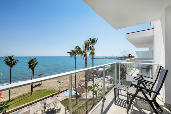 Vue sur la plage/lâocĂ©an