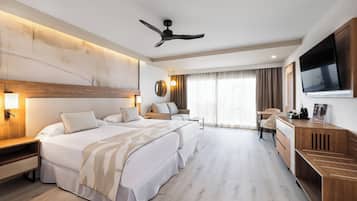 Minibar, safe på rommet, wi-fi (inkludert) og sengetøy