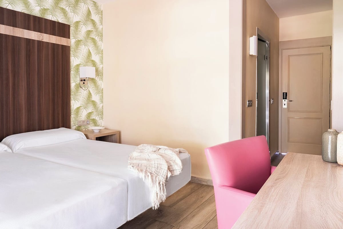 Minibar, bureau, chambres insonorisées, Wi-Fi gratuit