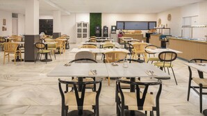 Daily buffet breakfast for a fee - Hotel Ona Diana Park (Estepona)