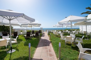 Am Strand, Strandbar