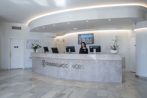 Reception - Hotel El Puerto by Pierre & Vacances (Fuengirola)