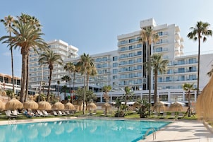 Outdoor pool, pool umbrellas, pool loungers