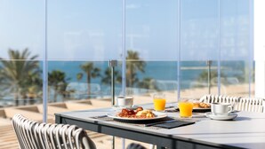 Breakfast meal - Hotel Best Tritón (Benalmádena)