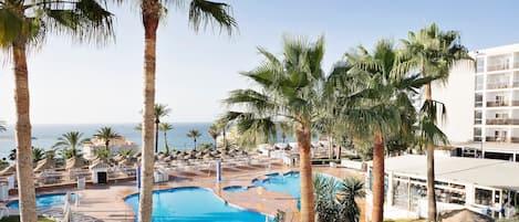 2 outdoor pools, pool umbrellas, pool loungers