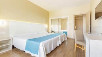 Minibar, coffres-forts dans les chambres, bureau, Wi-Fi gratuit