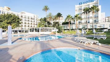 2 outdoor pools, pool umbrellas, pool loungers