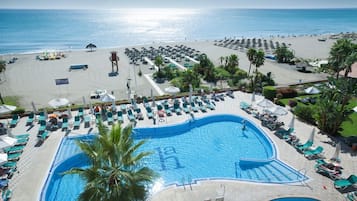 Am Strand, weißer Sandstrand