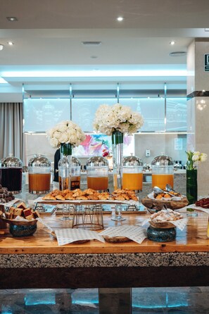 Breakfast buffet - Hotel MS Amaragua (Torremolinos)