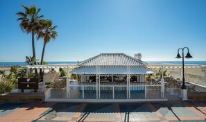 Beach bar