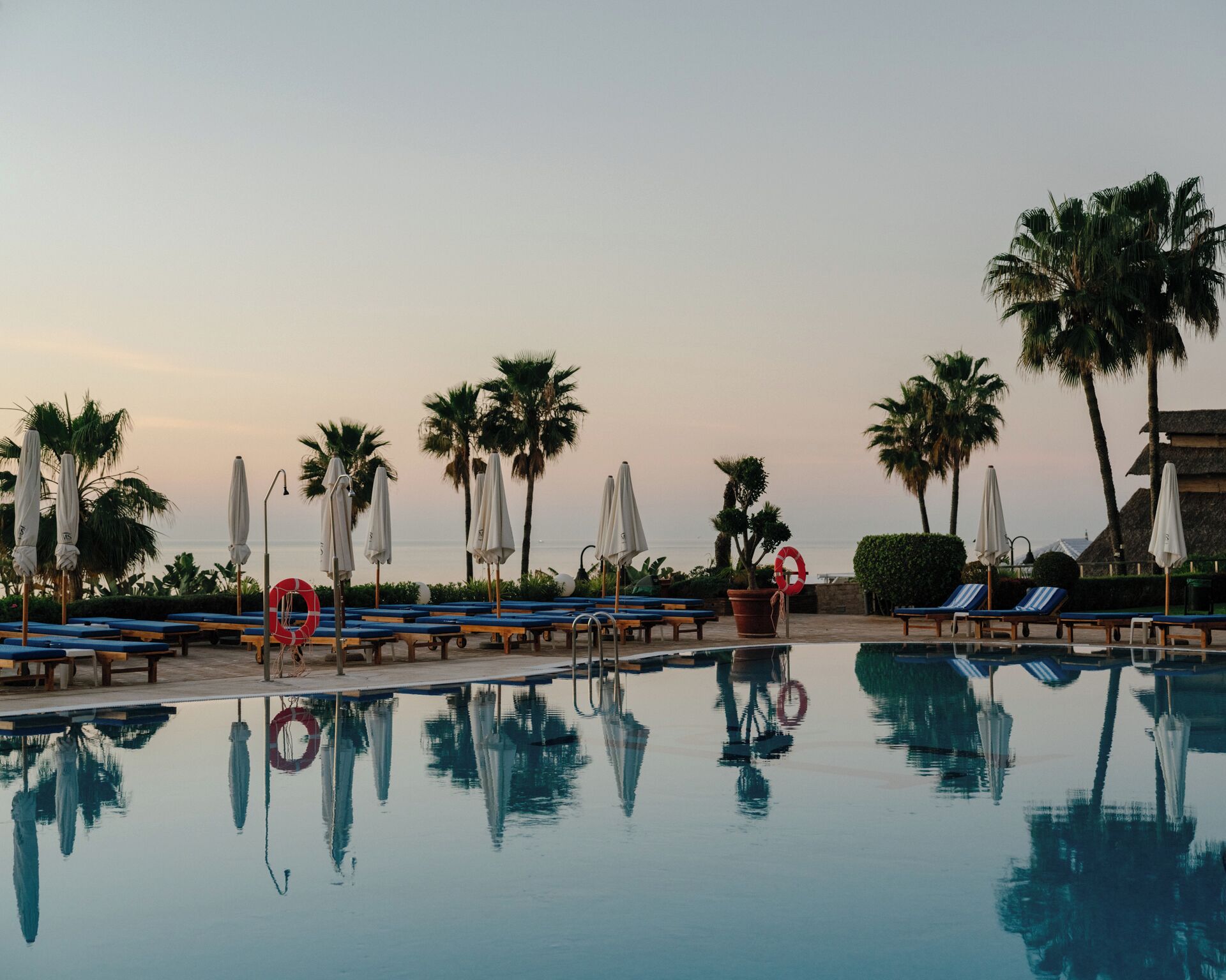 indoor pool, 2 outdoor pools