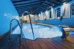 Indoor pool, outdoor pool