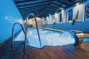 Indoor pool, outdoor pool