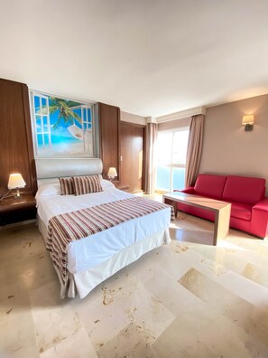 1 bedroom, in-room safe, desk, free WiFi