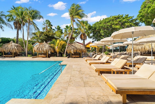 2 outdoor pools, free cabanas, pool umbrellas