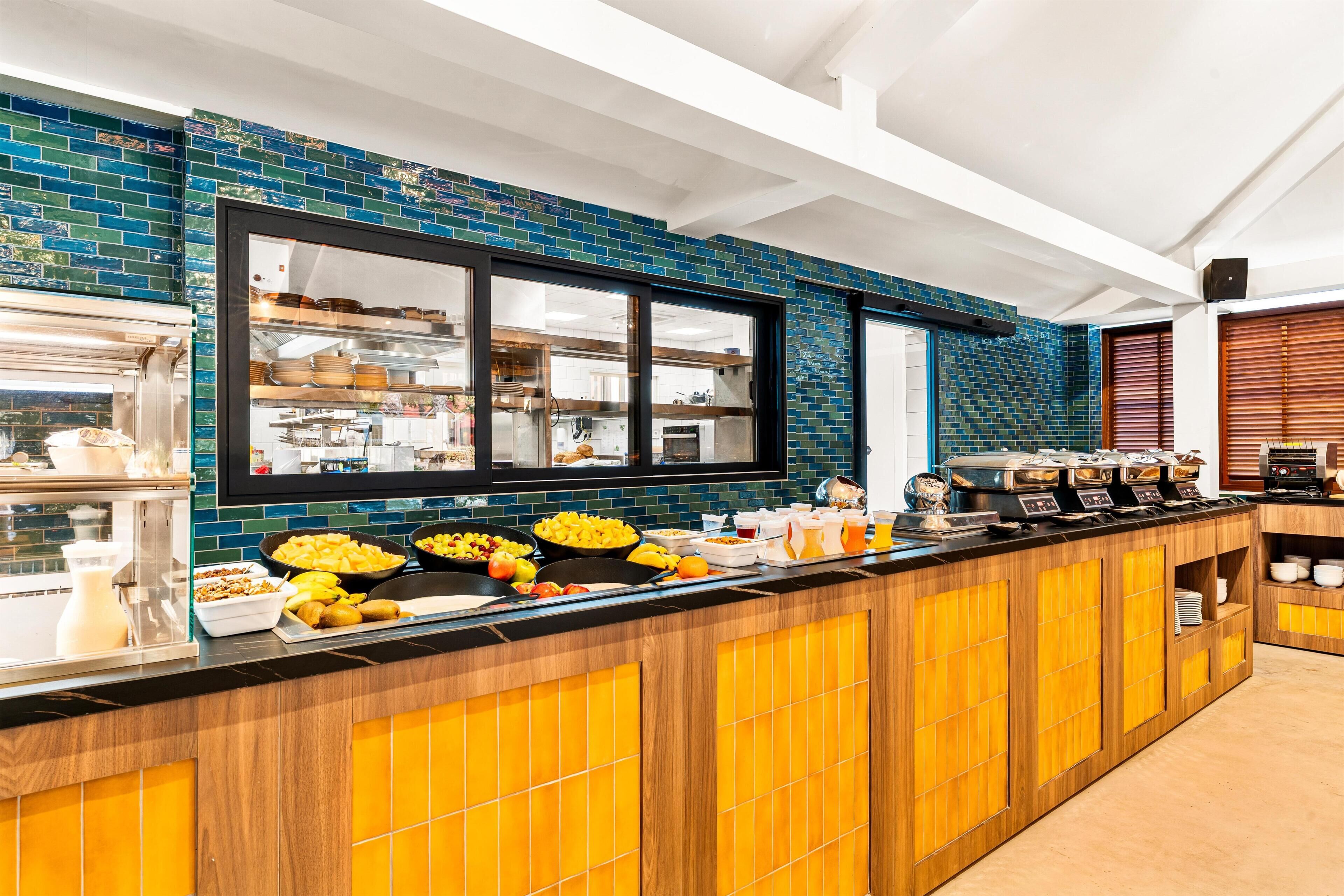 Daily continental breakfast for a fee